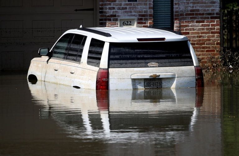 Thousands of hurricane cars expected to flood used car market